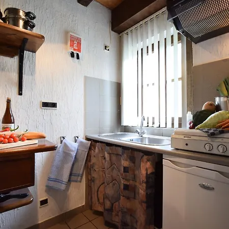 Peaceful Holiday In Houffalize With Fireplace Vakantiehuis